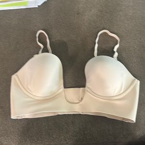 Skims bra